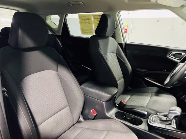 2021 Snow White Pearl Kia Soul S FWD Hatchback
