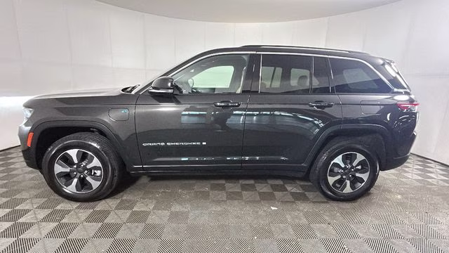 2024 Rocky Mountain Pearlcoat Jeep Grand Cherokee 4xe 4X4 SUV