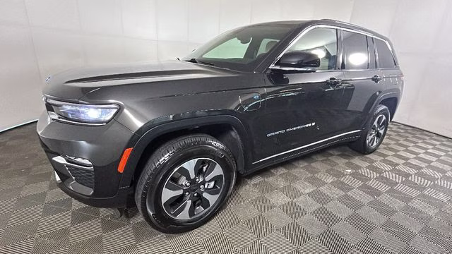 2024 Rocky Mountain Pearlcoat Jeep Grand Cherokee 4xe 4X4 SUV