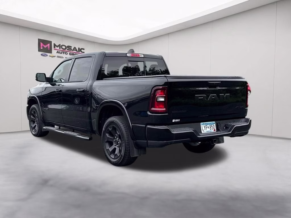 2025 Diamond Black Crystal Pearlcoat Ram 1500 Big Horn/Lone Star 4X4 Truck