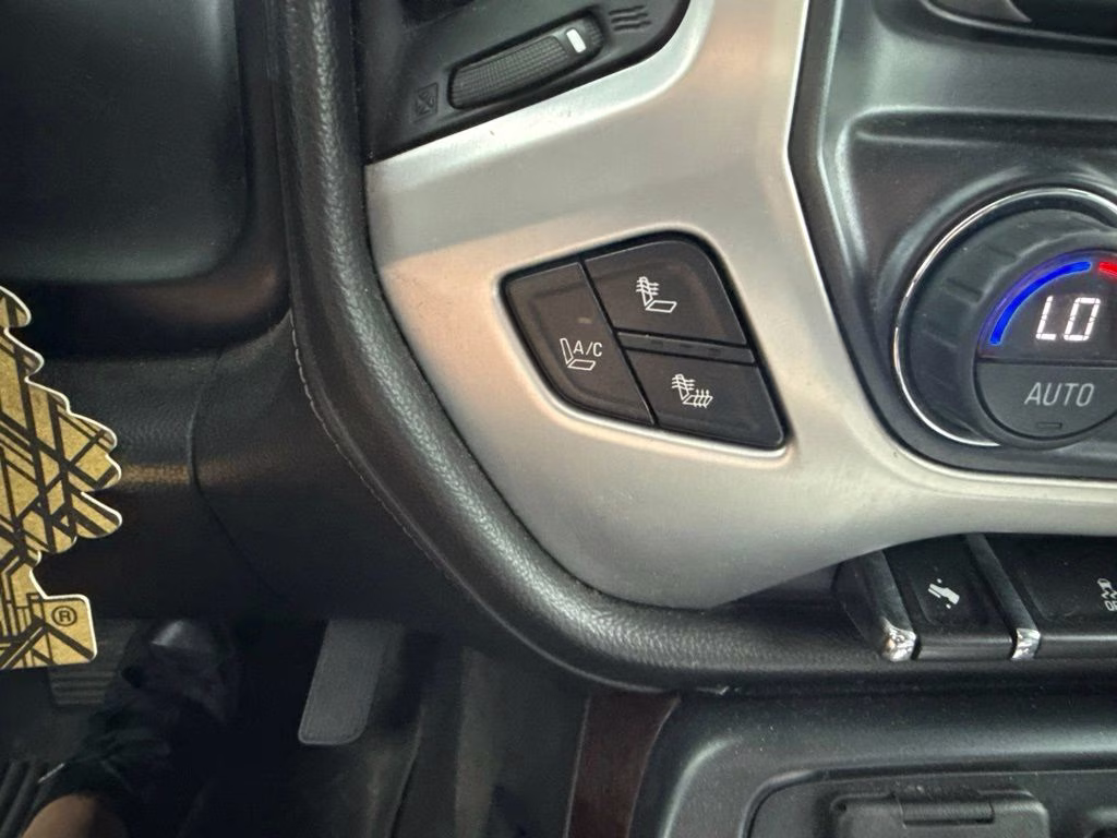 2015 Onyx Black GMC Sierra 2500HD SLT 4X4 Truck