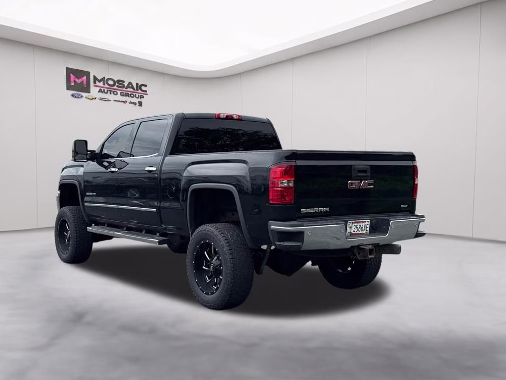 2015 Onyx Black GMC Sierra 2500HD SLT 4X4 Truck