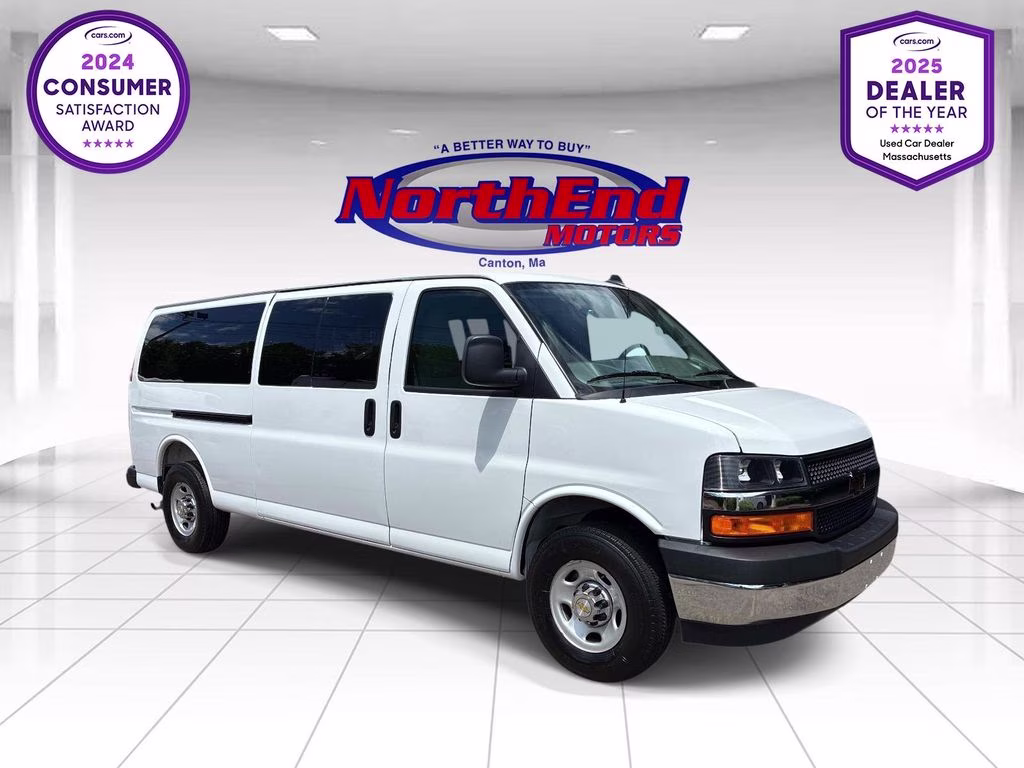 2025 Summit White Chevrolet Express 3500 LT RWD Van