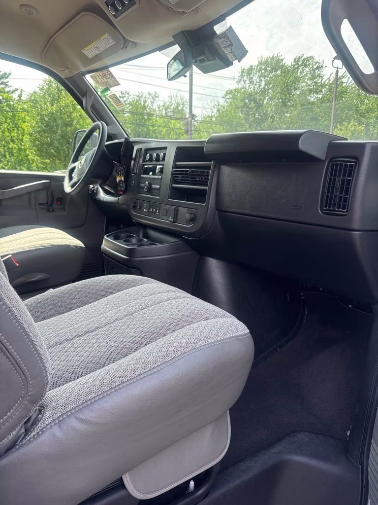 2025 Summit White Chevrolet Express 3500 LT RWD Van