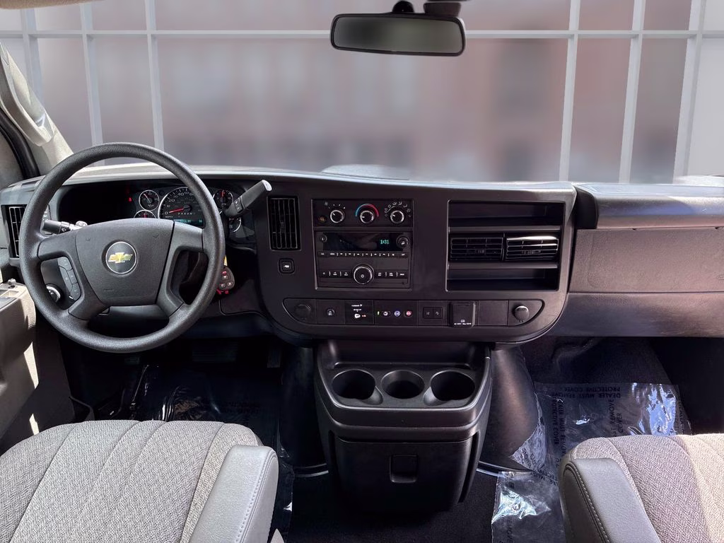 2025 Summit White Chevrolet Express 3500 LT RWD Van