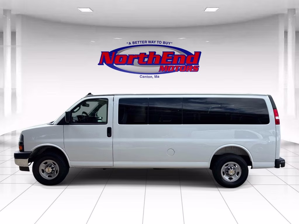 2025 Summit White Chevrolet Express 3500 LT RWD Van