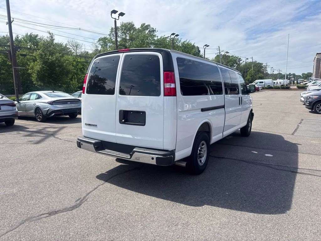 2025 Summit White Chevrolet Express 3500 LT RWD Van