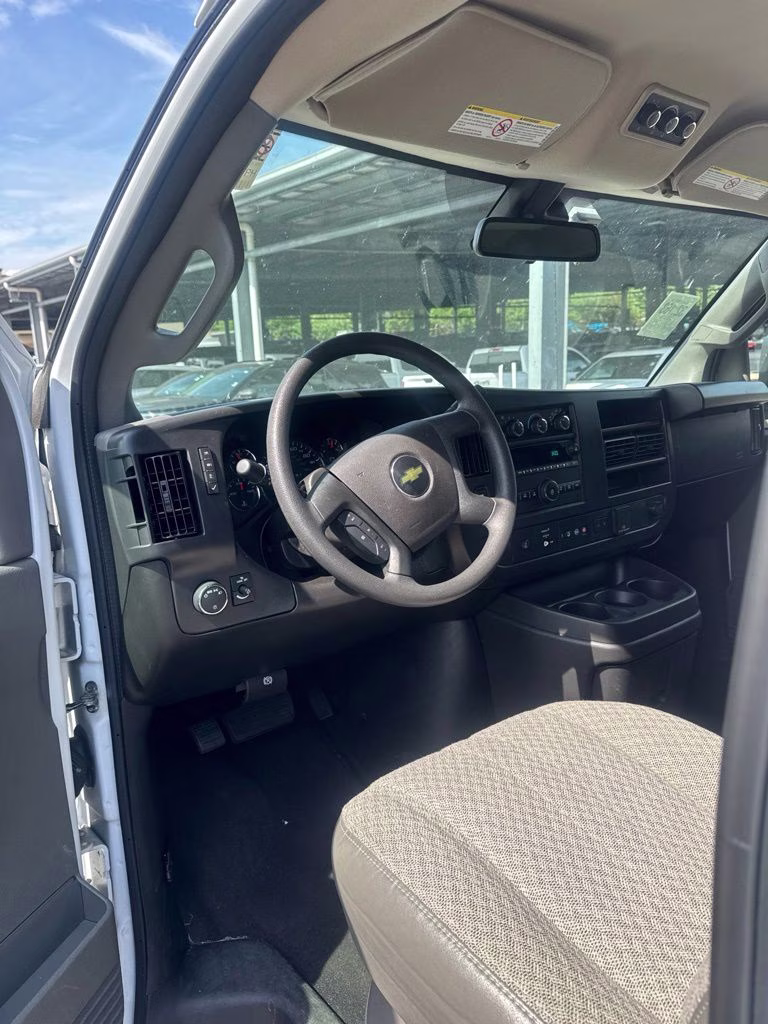 2025 Summit White Chevrolet Express 3500 LT RWD Van