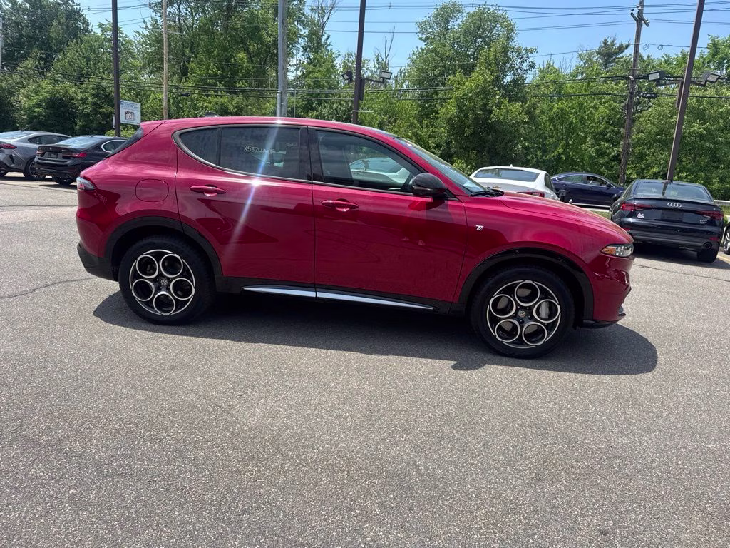 2024 Alfa Rosso Alfa Romeo Tonale Ti AWD SUV