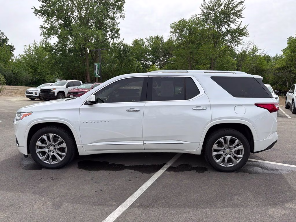 2018 Iridescent Pearl Tricoat Chevrolet Traverse Premier AWD SUV