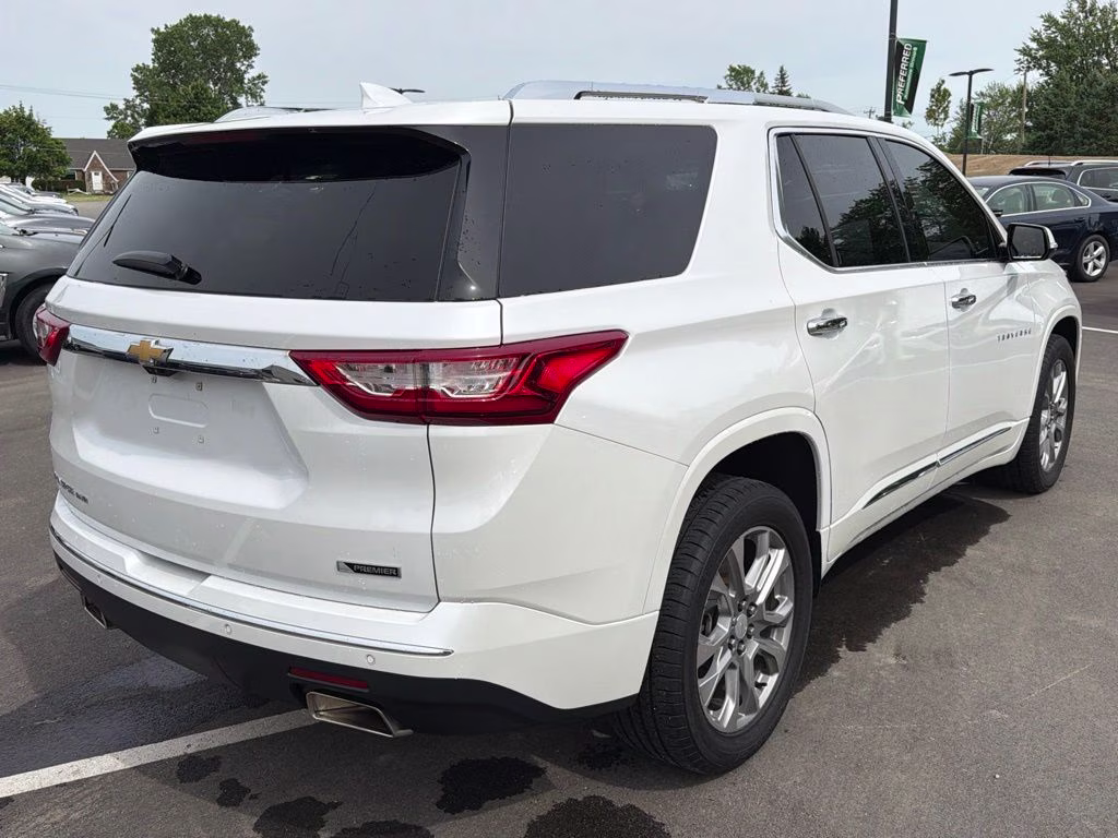 2018 Iridescent Pearl Tricoat Chevrolet Traverse Premier AWD SUV