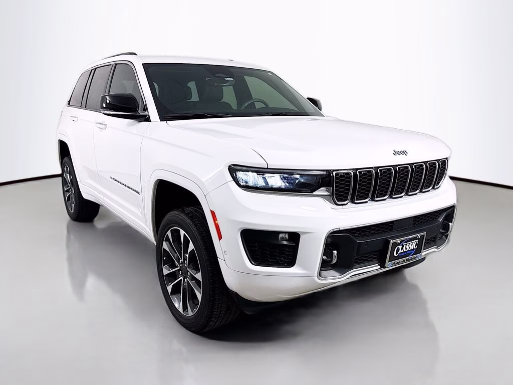 2023 Bright White Clearcoat Jeep Grand Cherokee Overland 4X4 SUV
