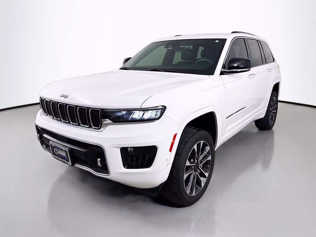 2023 Bright White Clearcoat Jeep Grand Cherokee Overland 4X4 SUV