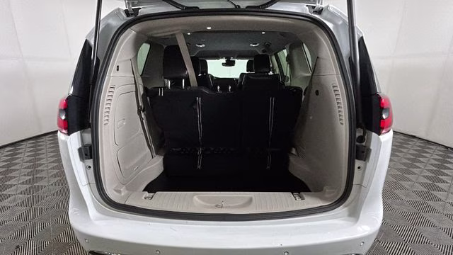 2023 Bright White Clearcoat Chrysler Pacifica Hybrid Touring L FWD Van