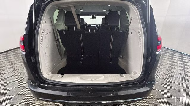 2023 Brilliant Black Crystal Pearlcoat Chrysler Pacifica Hybrid Touring L FWD Van