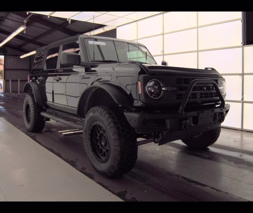 2022 Ford Bronco Base 4X4 SUV