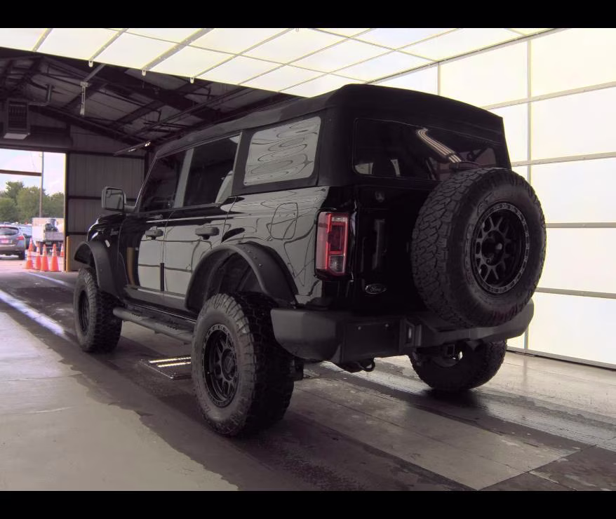 2022 Ford Bronco Base 4X4 SUV
