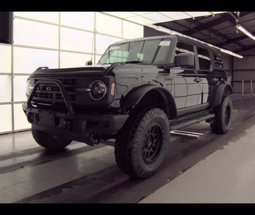 2022 Ford Bronco Base 4X4 SUV