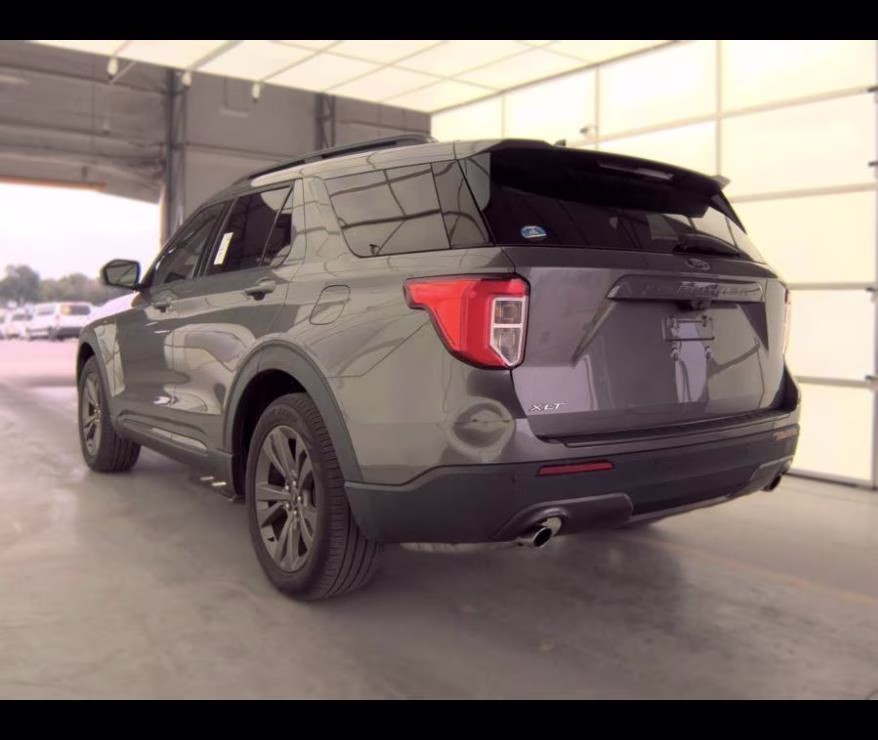 2021 Carbonized Gray Metallic Ford Explorer XLT RWD SUV