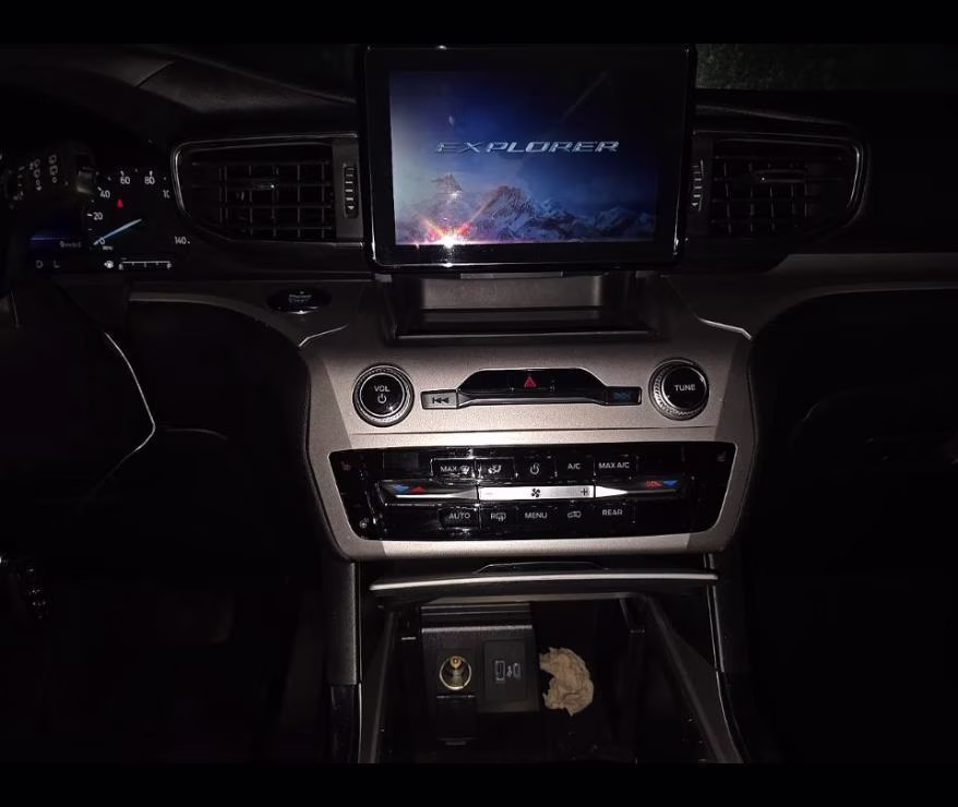 2021 Carbonized Gray Metallic Ford Explorer XLT RWD SUV