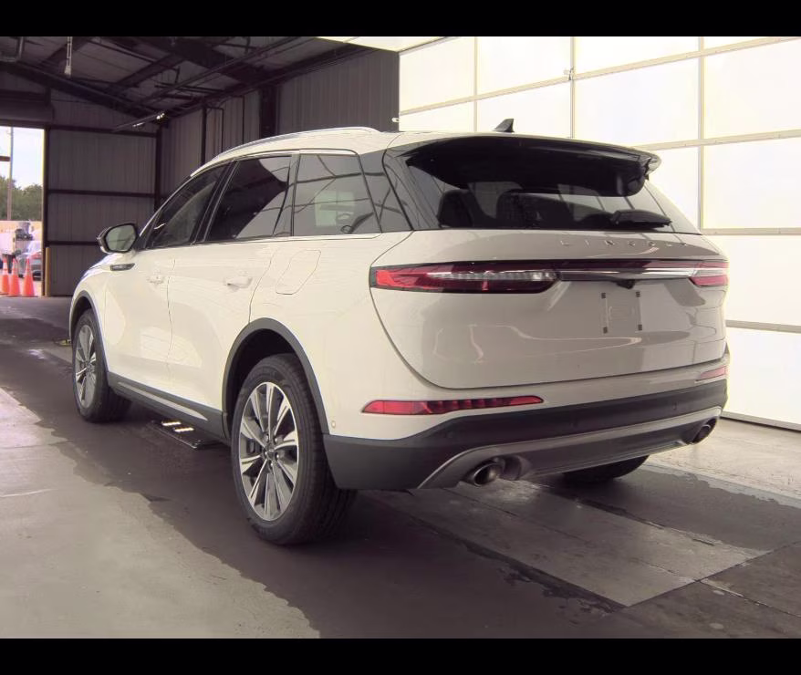 2022 Pristine White Metallic Tri-Coat Lincoln Corsair Reserve AWD SUV