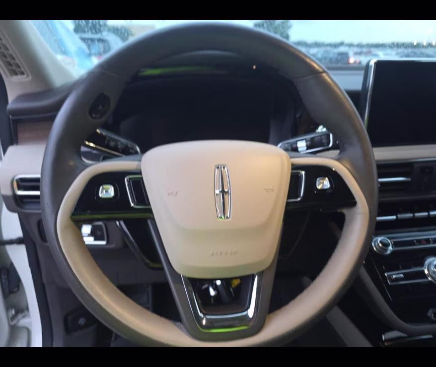 2022 Pristine White Metallic Tri-Coat Lincoln Corsair Reserve AWD SUV