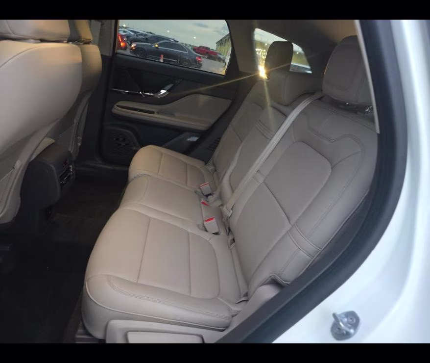 2022 Pristine White Metallic Tri-Coat Lincoln Corsair Reserve AWD SUV