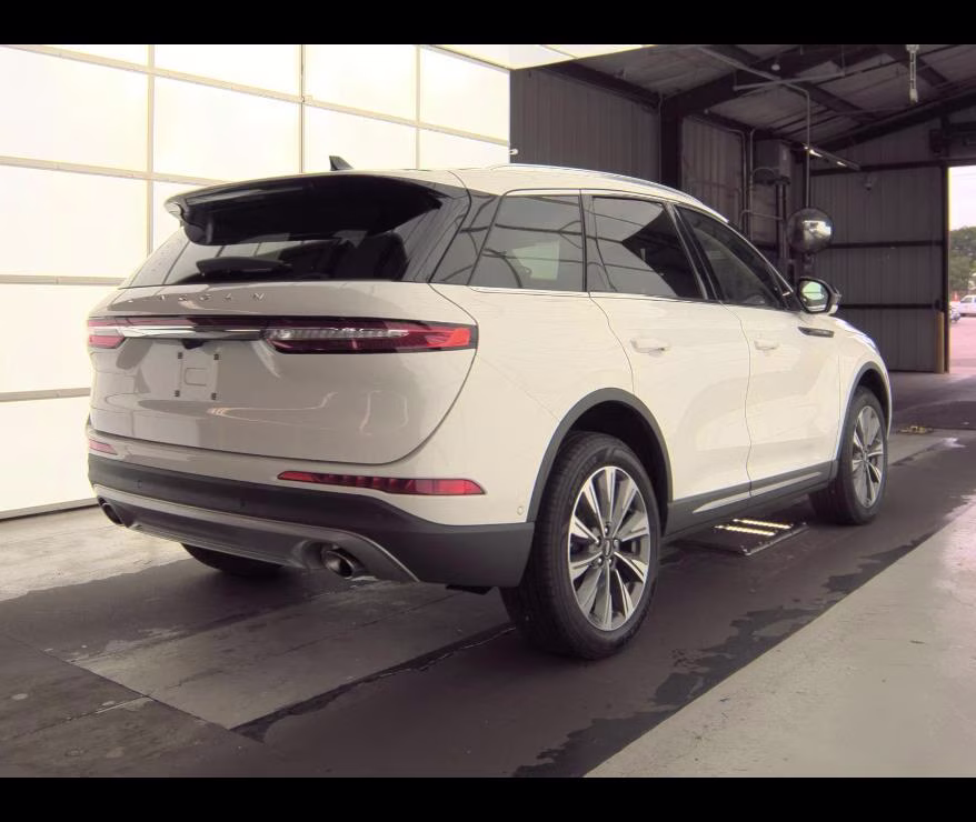 2022 Pristine White Metallic Tri-Coat Lincoln Corsair Reserve AWD SUV