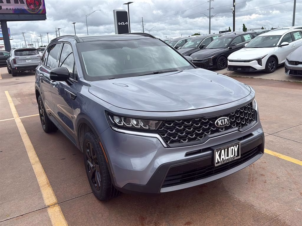 2021 Everlasting Silver Kia Sorento S AWD SUV