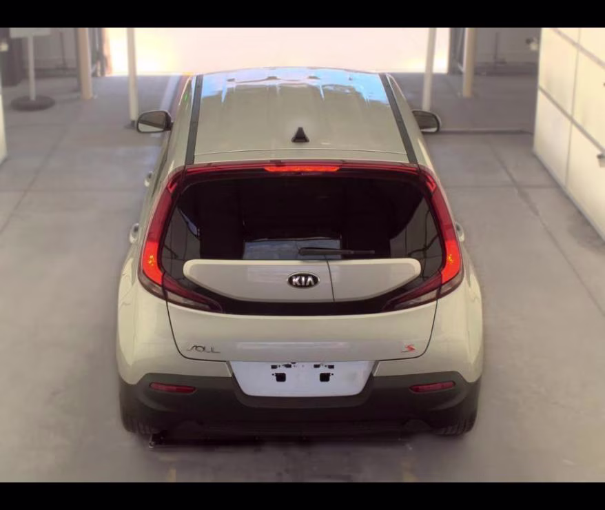 2020 Sparkling Silver Kia Soul S FWD Hatchback