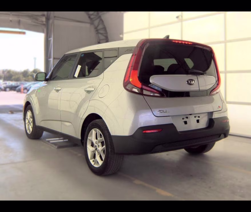 2020 Sparkling Silver Kia Soul S FWD Hatchback