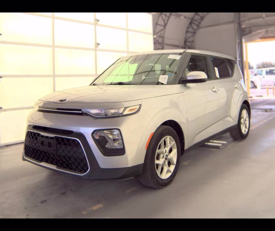 2020 Sparkling Silver Kia Soul S FWD Hatchback
