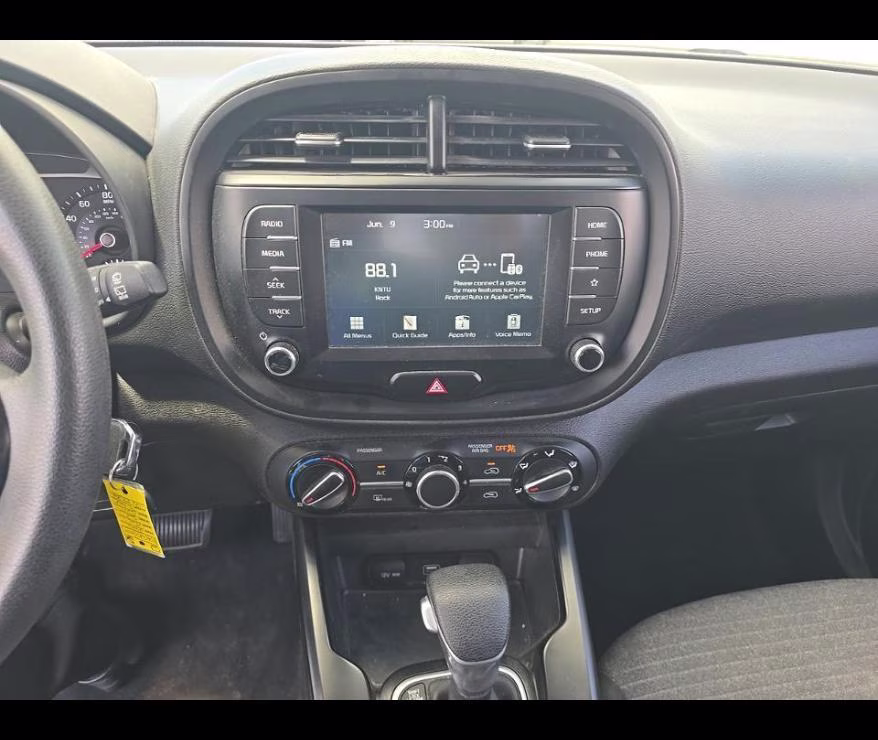 2020 Sparkling Silver Kia Soul S FWD Hatchback
