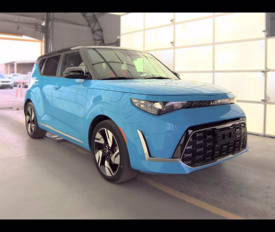 2023 Surf Blue w/Black Roof Kia Soul GT-Line FWD Hatchback