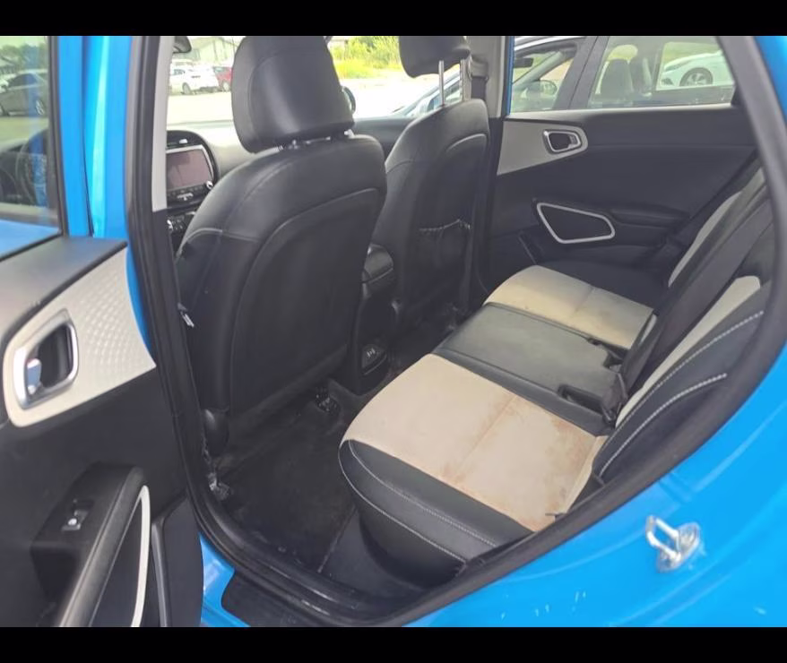 2023 Surf Blue w/Black Roof Kia Soul GT-Line FWD Hatchback