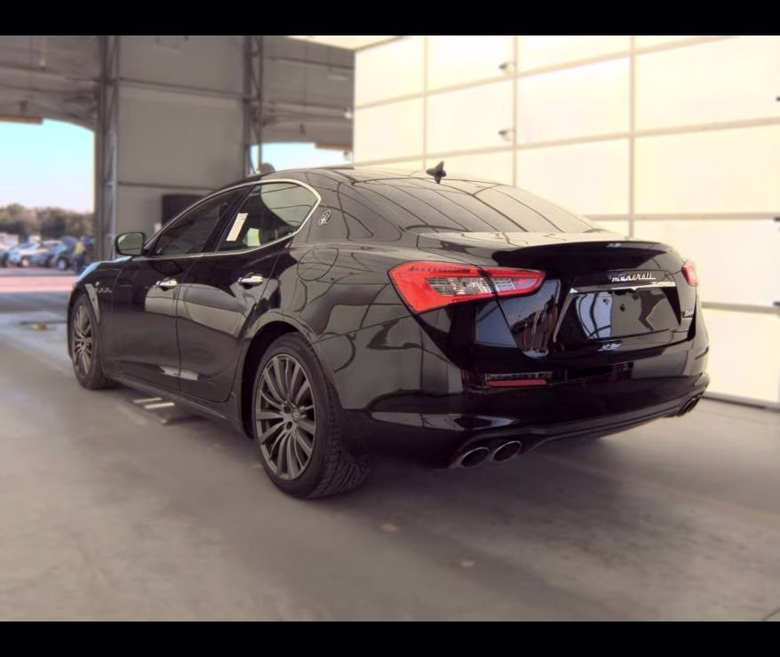 2018 Maserati Ghibli 3.0L RWD Sedan