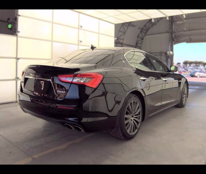 2018 Maserati Ghibli 3.0L RWD Sedan