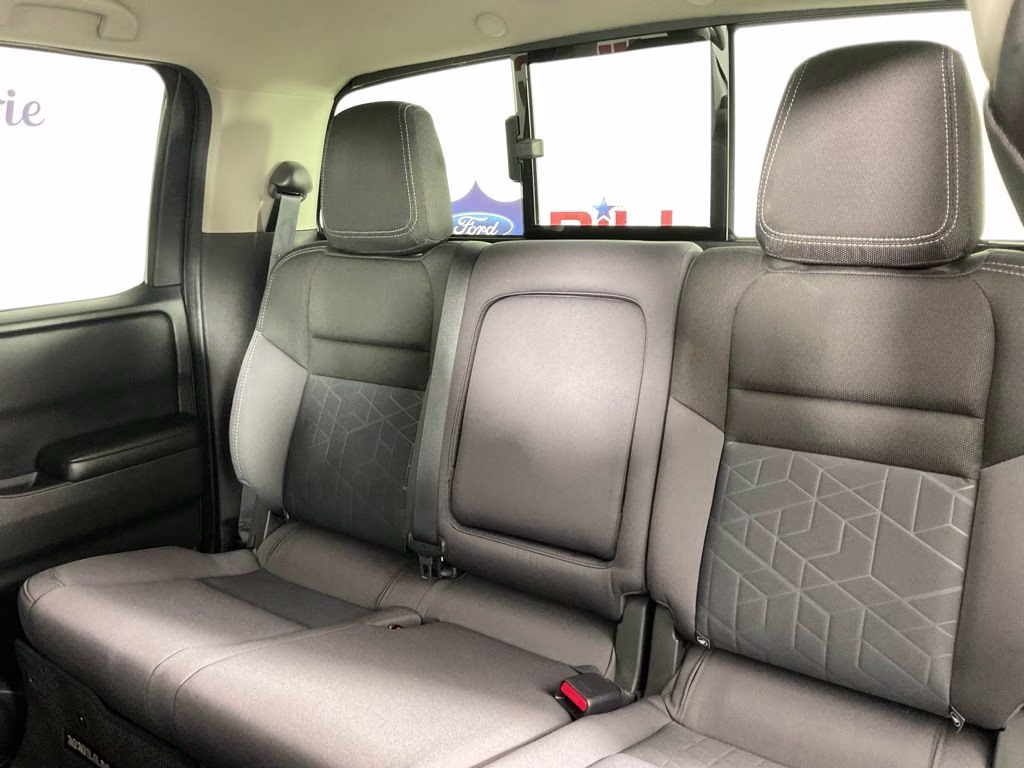 2025 Glacier White Nissan Frontier SV RWD Truck