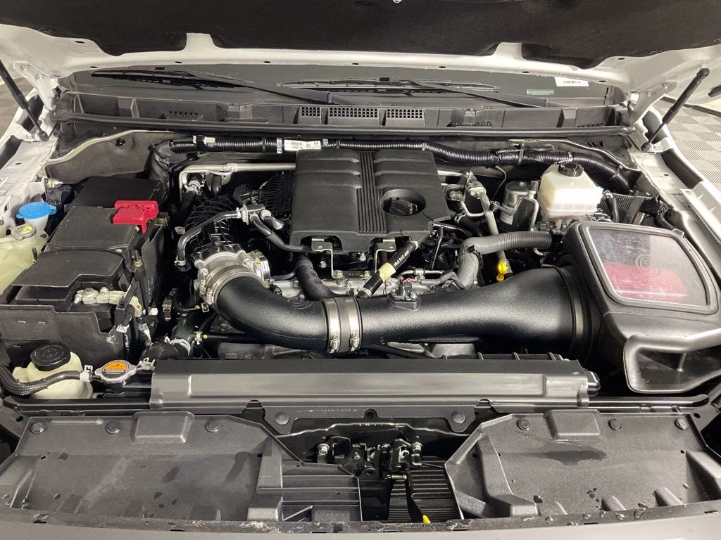 2025 Glacier White Nissan Frontier SV RWD Truck