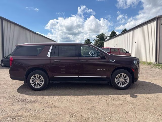 2022 Redwood Metallic GMC Yukon XL SLT 4X4 SUV