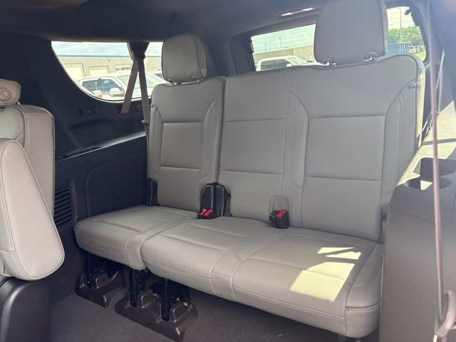 2022 Redwood Metallic GMC Yukon XL SLT 4X4 SUV