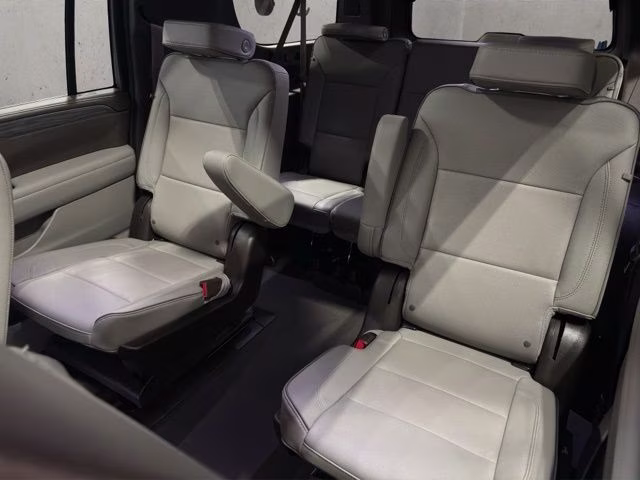 2022 Redwood Metallic GMC Yukon XL SLT 4X4 SUV