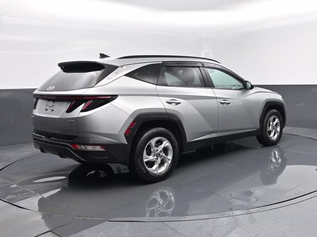 2022 Shimmering Silver Hyundai Tucson SEL AWD SUV