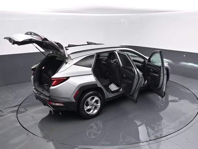 2022 Shimmering Silver Hyundai Tucson SEL AWD SUV