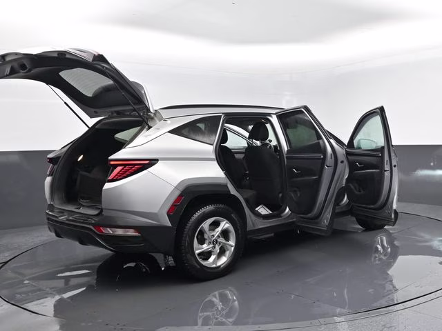 2022 Shimmering Silver Hyundai Tucson SEL AWD SUV