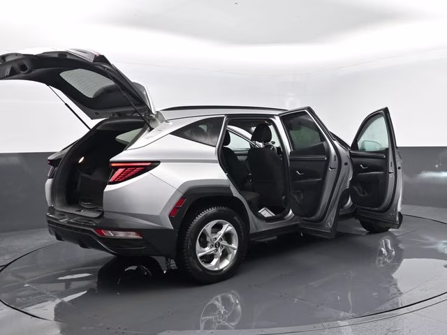 2022 Shimmering Silver Hyundai Tucson SEL AWD SUV