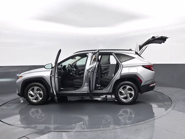 2022 Shimmering Silver Hyundai Tucson SEL AWD SUV