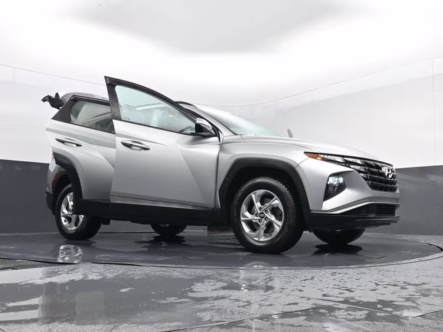 2022 Shimmering Silver Hyundai Tucson SEL AWD SUV