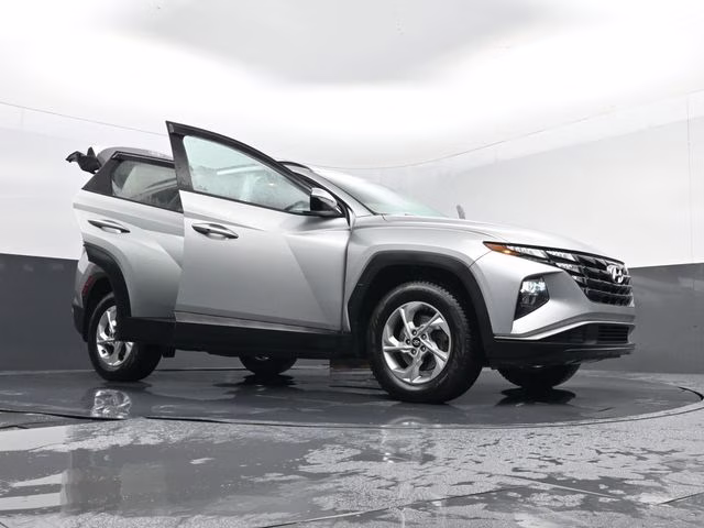 2022 Shimmering Silver Hyundai Tucson SEL AWD SUV