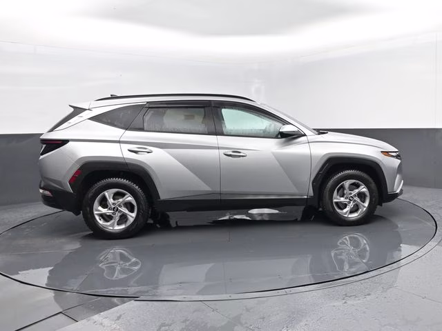 2022 Shimmering Silver Hyundai Tucson SEL AWD SUV